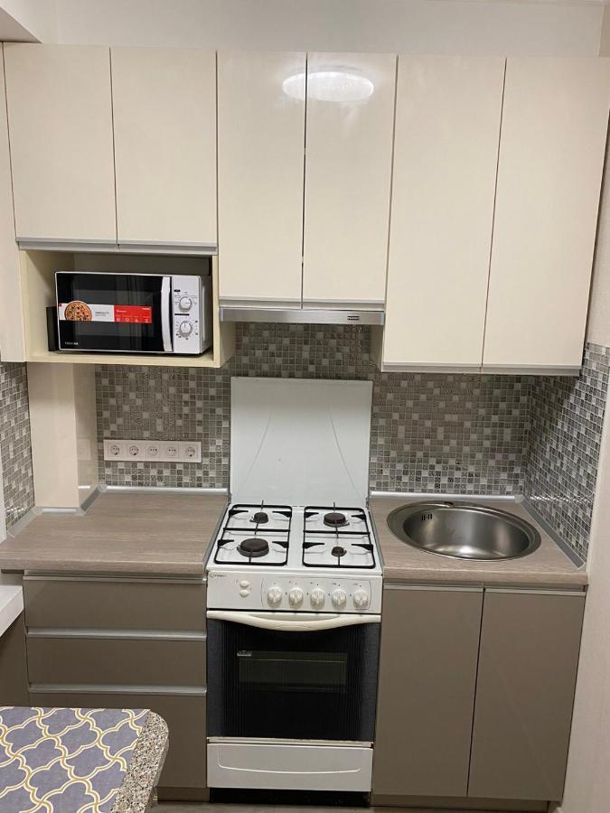Квартира По Адресу Дружбы Народов 8А Kiev Ngoại thất bức ảnh