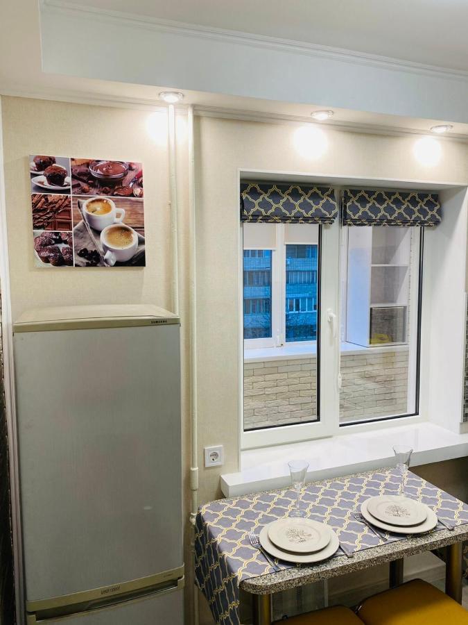 Квартира По Адресу Дружбы Народов 8А Kiev Ngoại thất bức ảnh