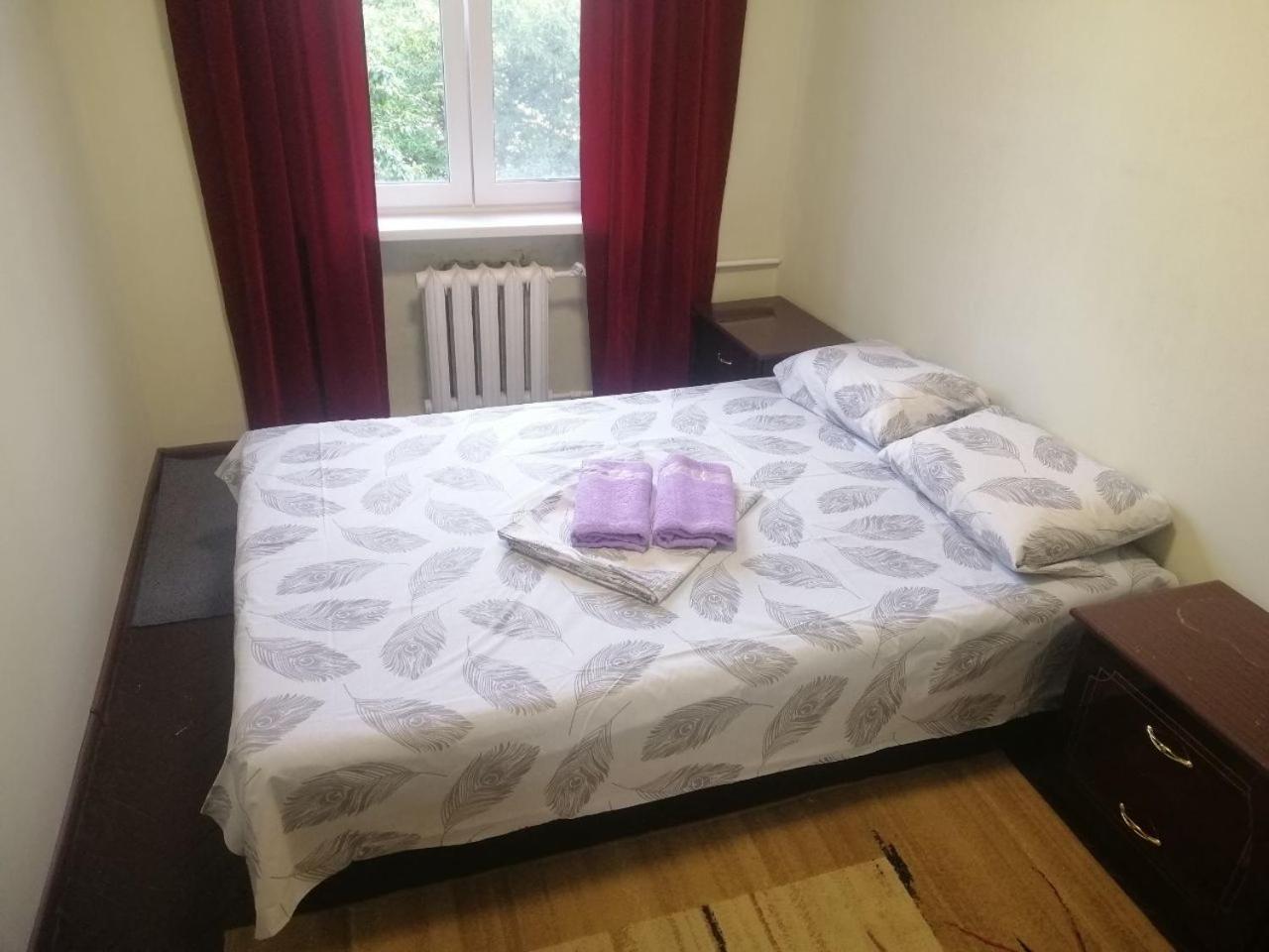 Квартира По Адресу Дружбы Народов 8А Kiev Ngoại thất bức ảnh