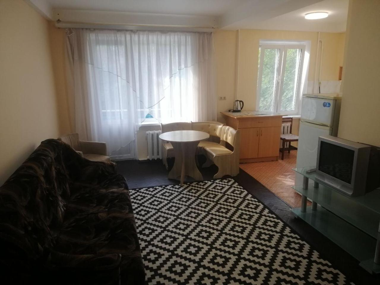 Квартира По Адресу Дружбы Народов 8А Kiev Ngoại thất bức ảnh